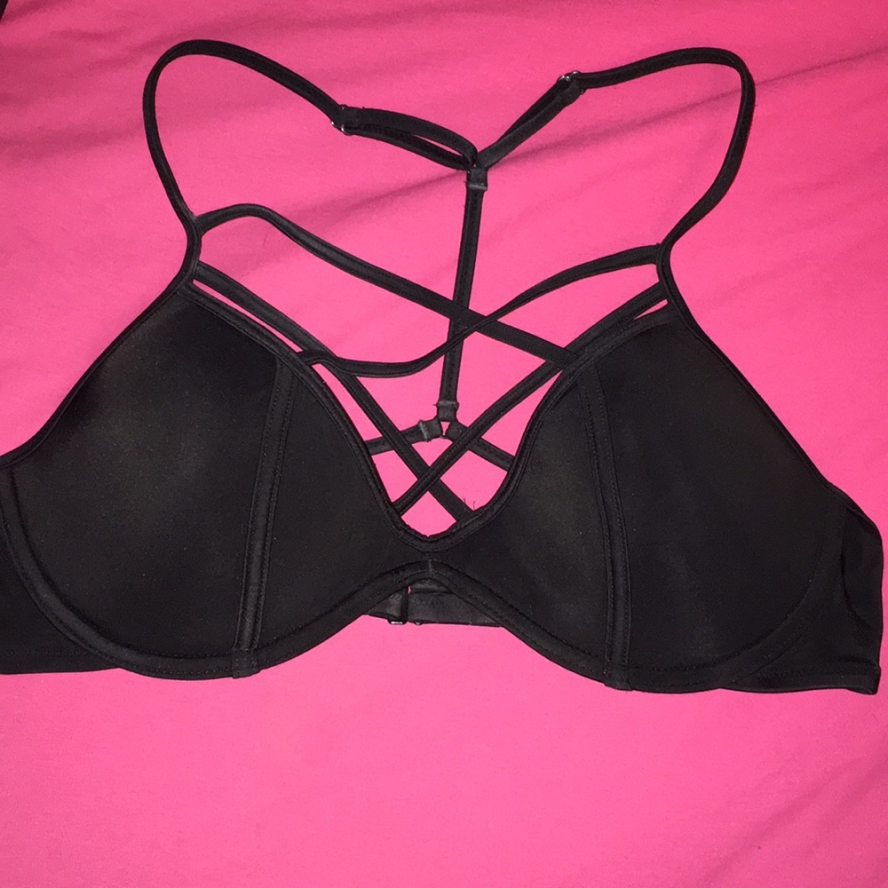 Medium Criss Cross Bikini Top VS PINK